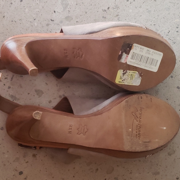 DONALD PLINER SUEDE PLATFORM HEELS - Picture 6 of 7